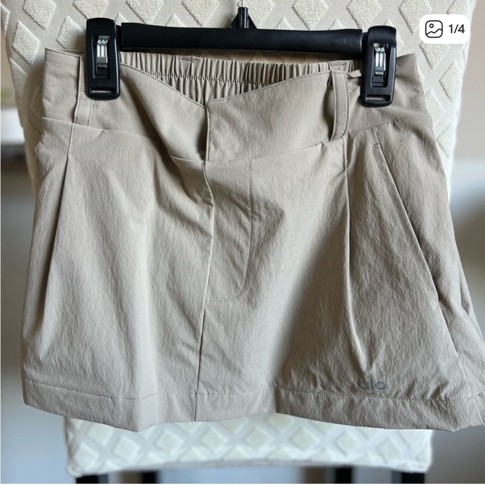 ALO Yoga Light Tan Skort